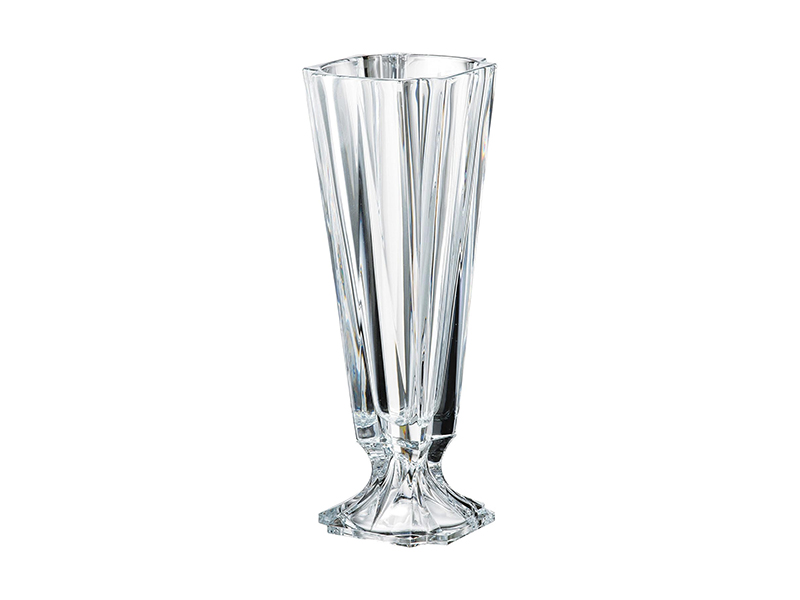 Bình hoa Bohemia Crystal: Điểm nhấn cho không gian sang trọng