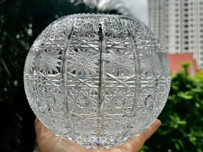 Bình hoa Bohemia Crystal: Điểm nhấn cho không gian sang trọng