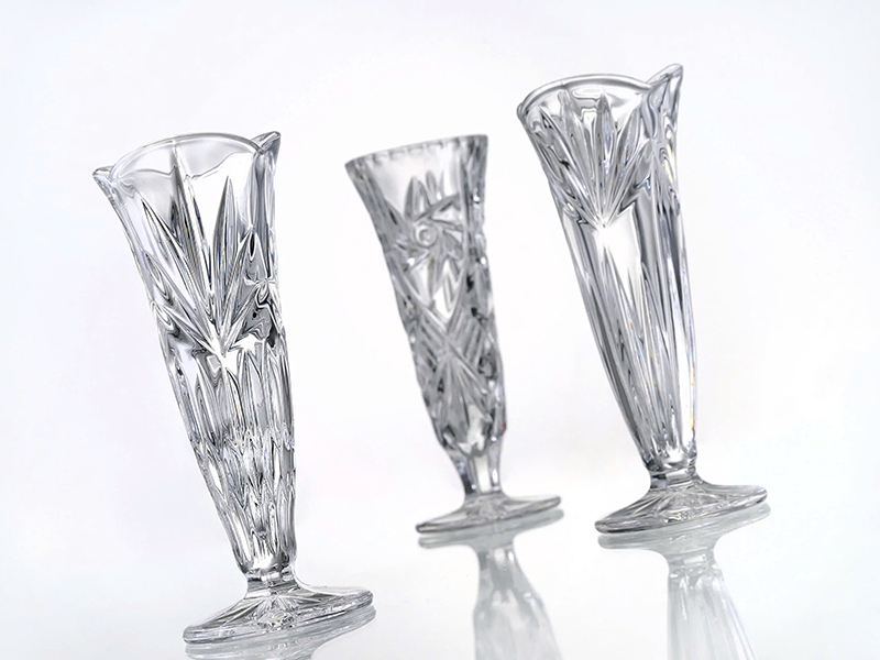 Bình hoa Bohemia Crystal: Điểm nhấn cho không gian sang trọng