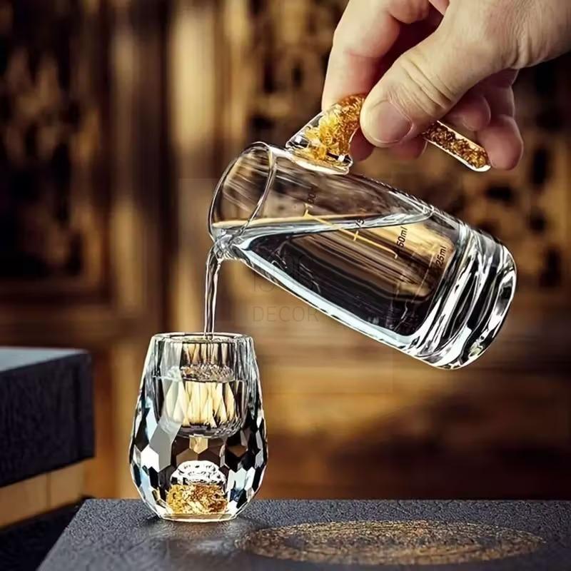 bo-chen-ruou-pha-le-mat-trau-vang-24k (4) Bộ chén rượu pha lê mắt trâu vàng 24K