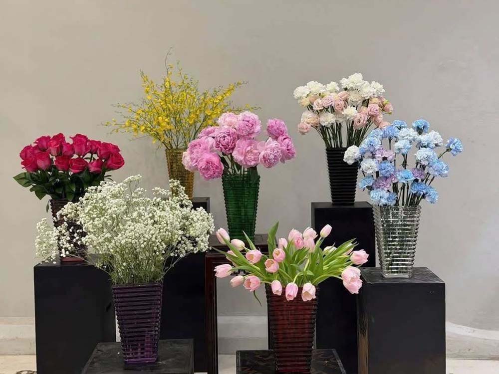 Lọ hoa tháp kim cương Irris 28cm