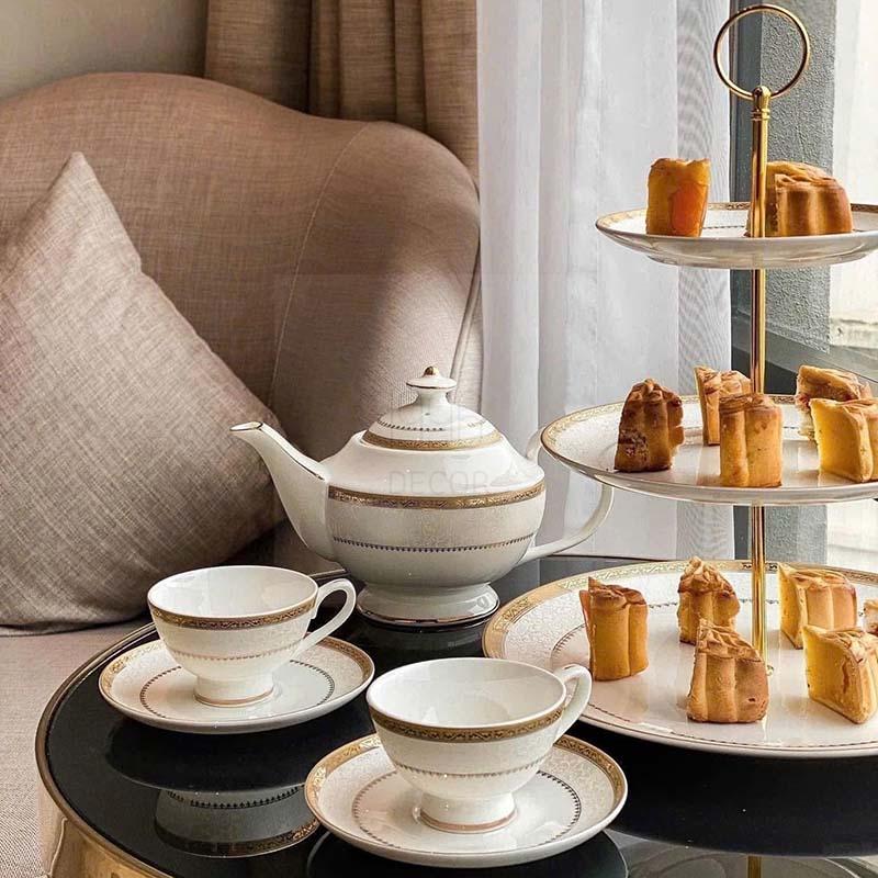 bo-am-chen-tra-va-ke-banh-su-xuong-imperial-vien-vang (2) Bộ ấm chén trà và kệ bánh sứ xương Imperial viền vàng