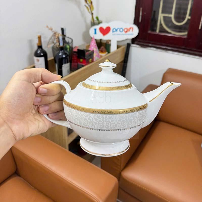 bo-am-chen-tra-va-ke-banh-su-xuong-imperial-vien-vang (9) Bộ ấm chén trà và kệ bánh sứ xương Imperial viền vàng