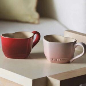 Set 4 cốc và 4 đĩa hình tim Le Creuset